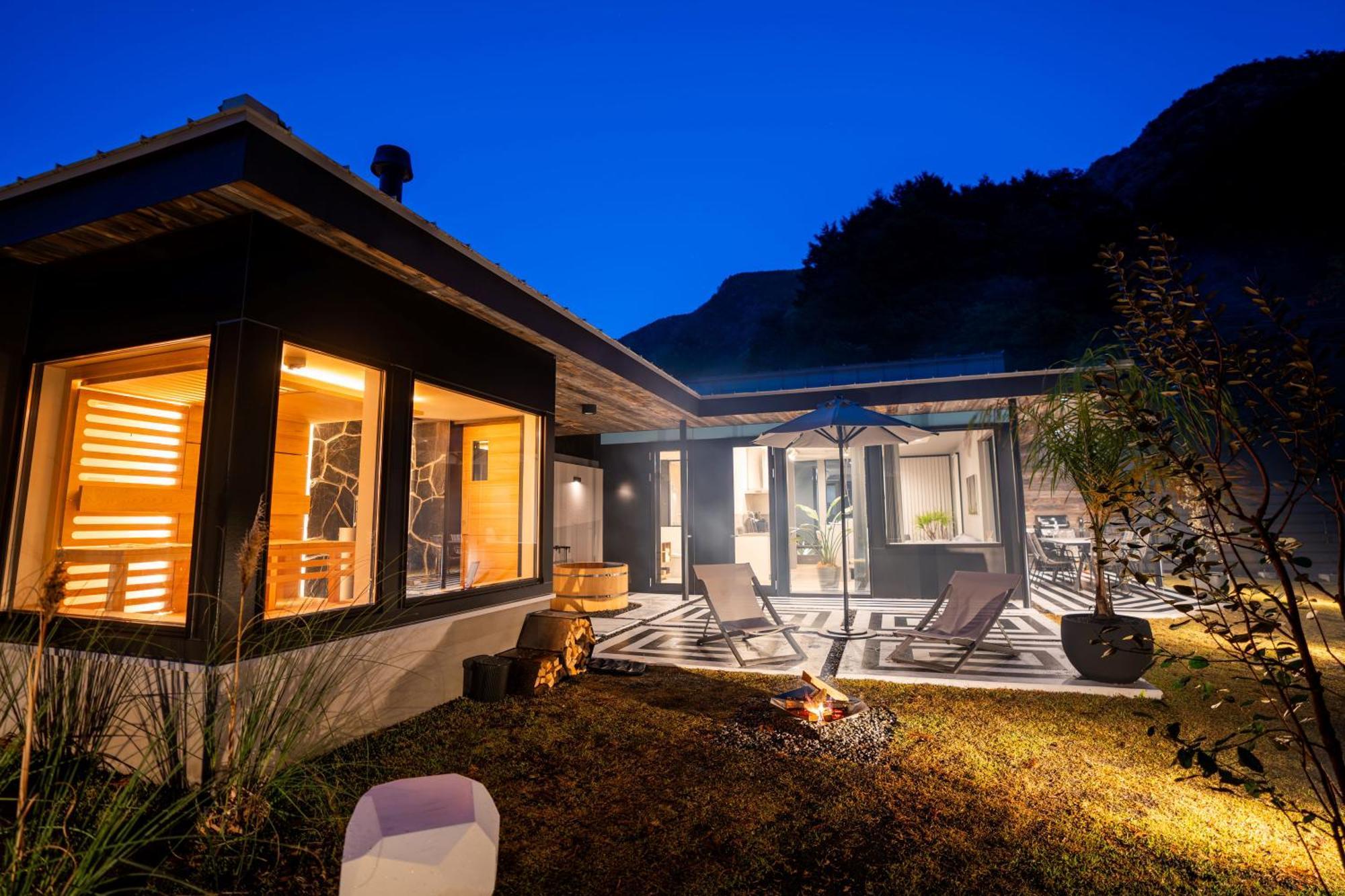Umegashima　Driveｰin　＆　Sauna　Villa Shizuoka Exterior photo